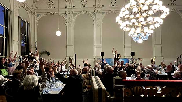 Andreas mit Akkordeon und Gesang live – Bild 4